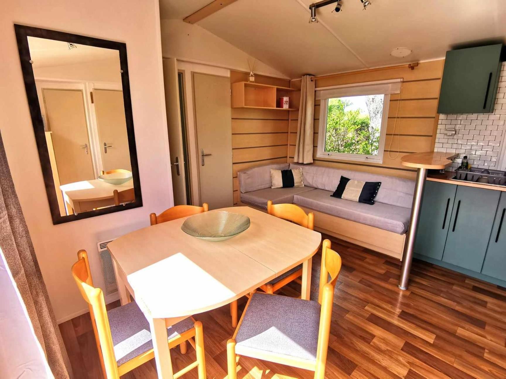 A Deux Pas Du Lac Hotel Ardres Екстериор снимка