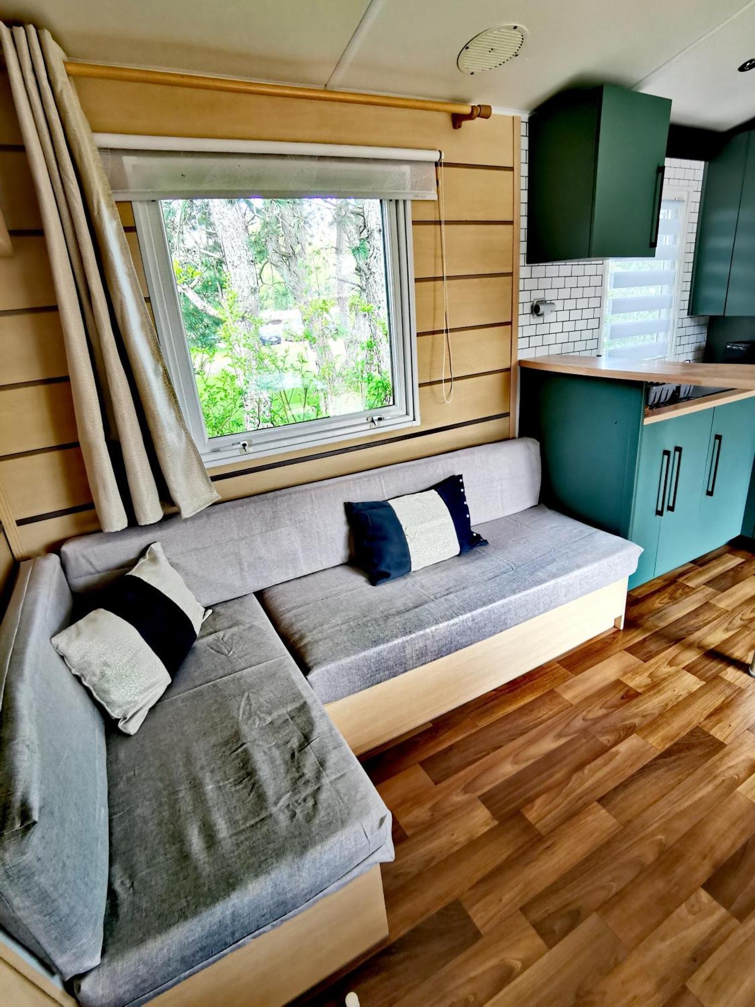 A Deux Pas Du Lac Hotel Ardres Екстериор снимка